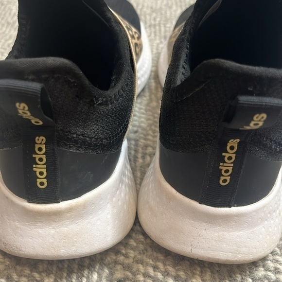 Adidas puremotion adapt cloud foam, cheetah print running shoes by 6 1/2 - Picture 4 of 6